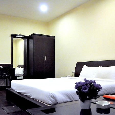Hotel Suncity Palace Jharsuguda Екстер'єр фото