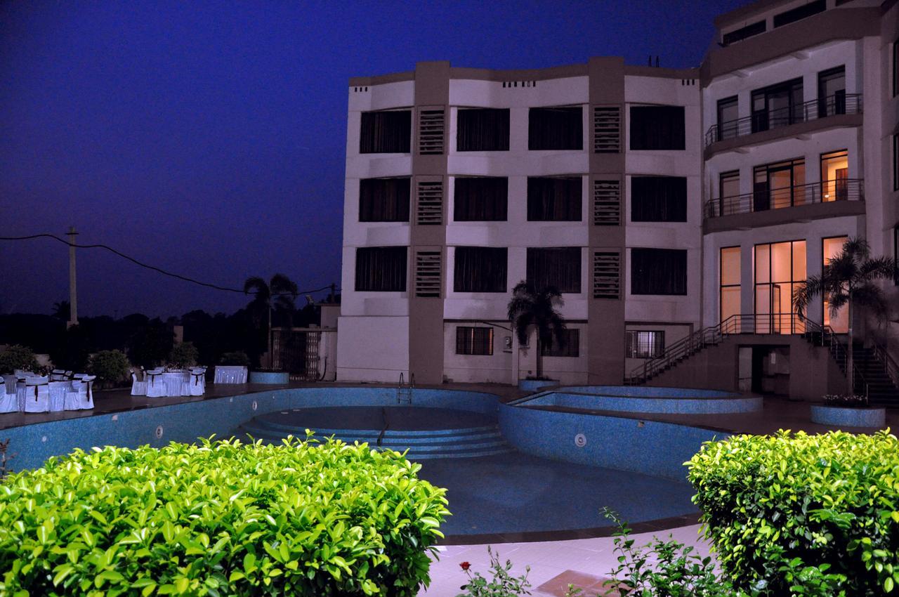 Hotel Suncity Palace Jharsuguda Екстер'єр фото