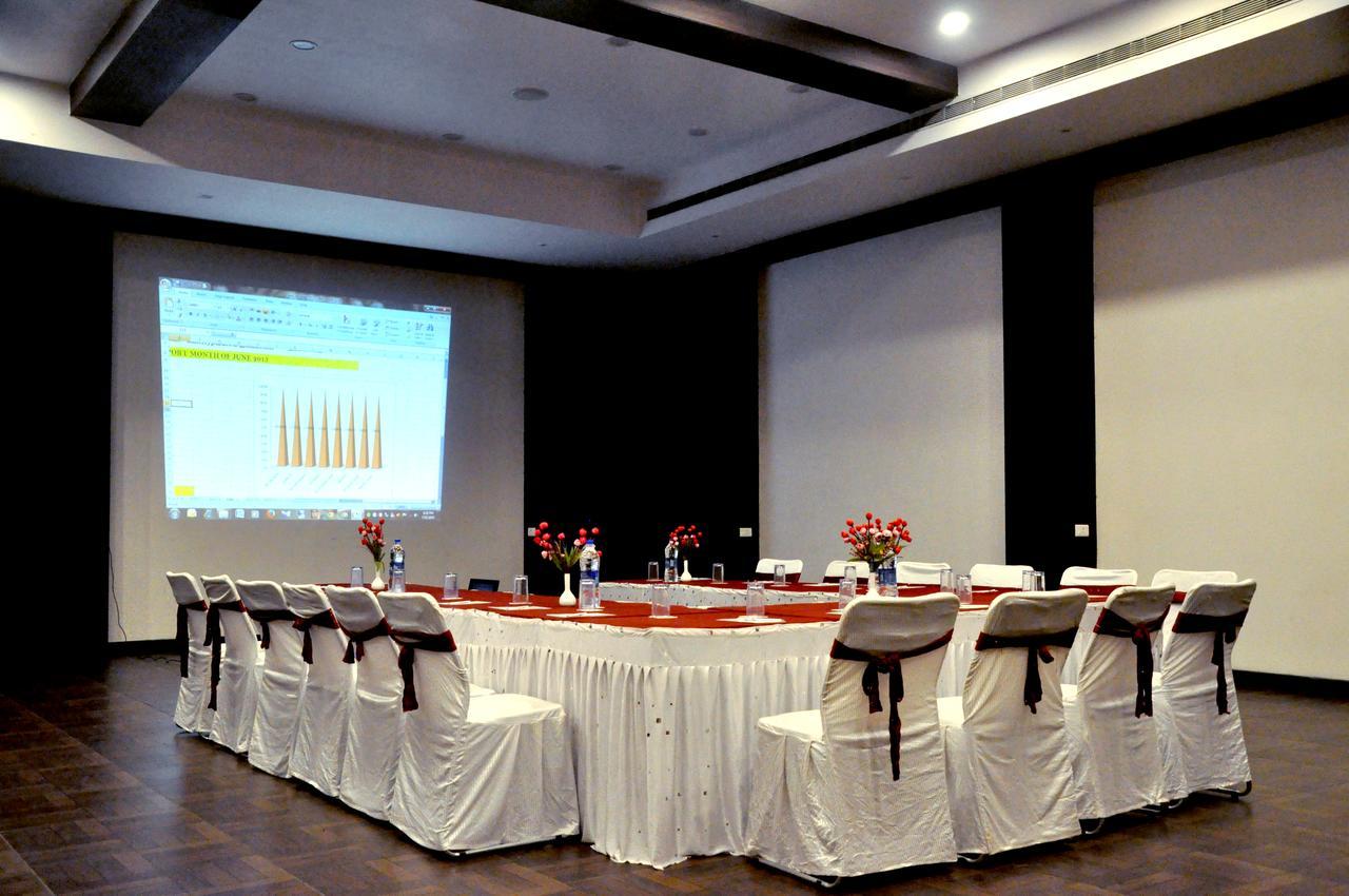 Hotel Suncity Palace Jharsuguda Екстер'єр фото